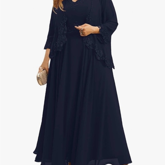 Plus Size Mother of the Groom Navy Evening Gown - Picture 3 of 4